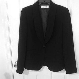 Tahari black blazer